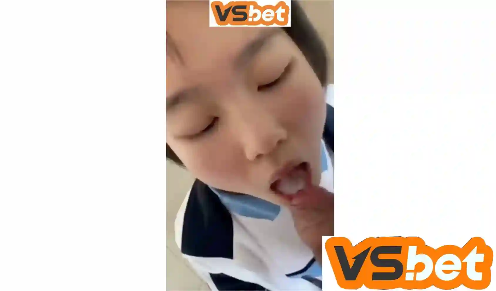 Clip cặp đôi học sinh trốn vào nhà vệ sinh bú cu nuốt tinh trùng -sex móc lồn - thesamanthaannblog.com